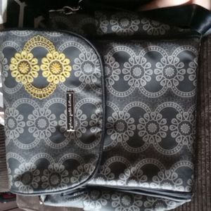 Convertible diaper bag
